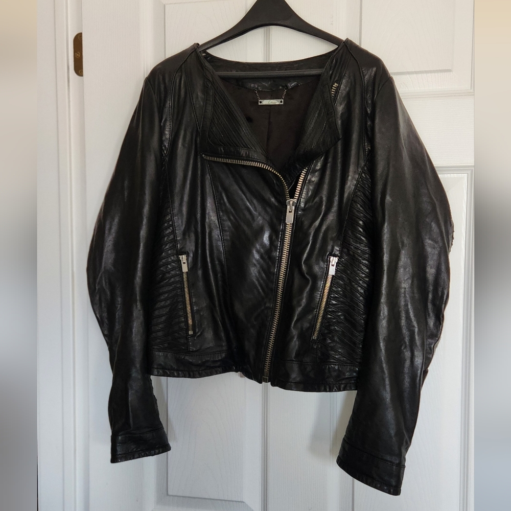 Aritzia Line leather jacket